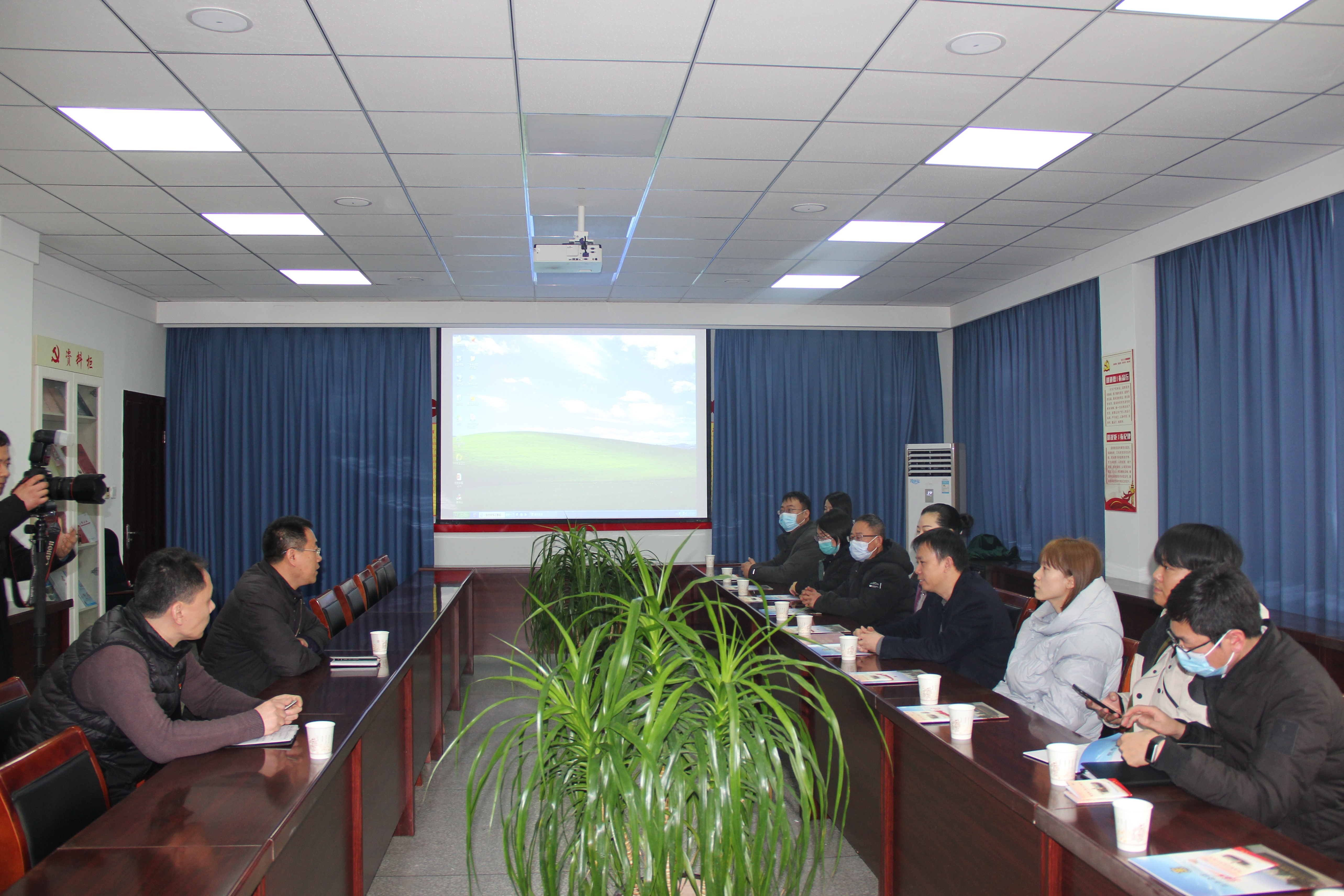 學習先進經(jīng)驗 提升黨建工作質量