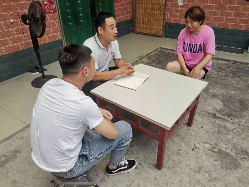 博農(nóng)乳業(yè)黨支部扎實開展“入戶訪民情、我來辦實事”活動